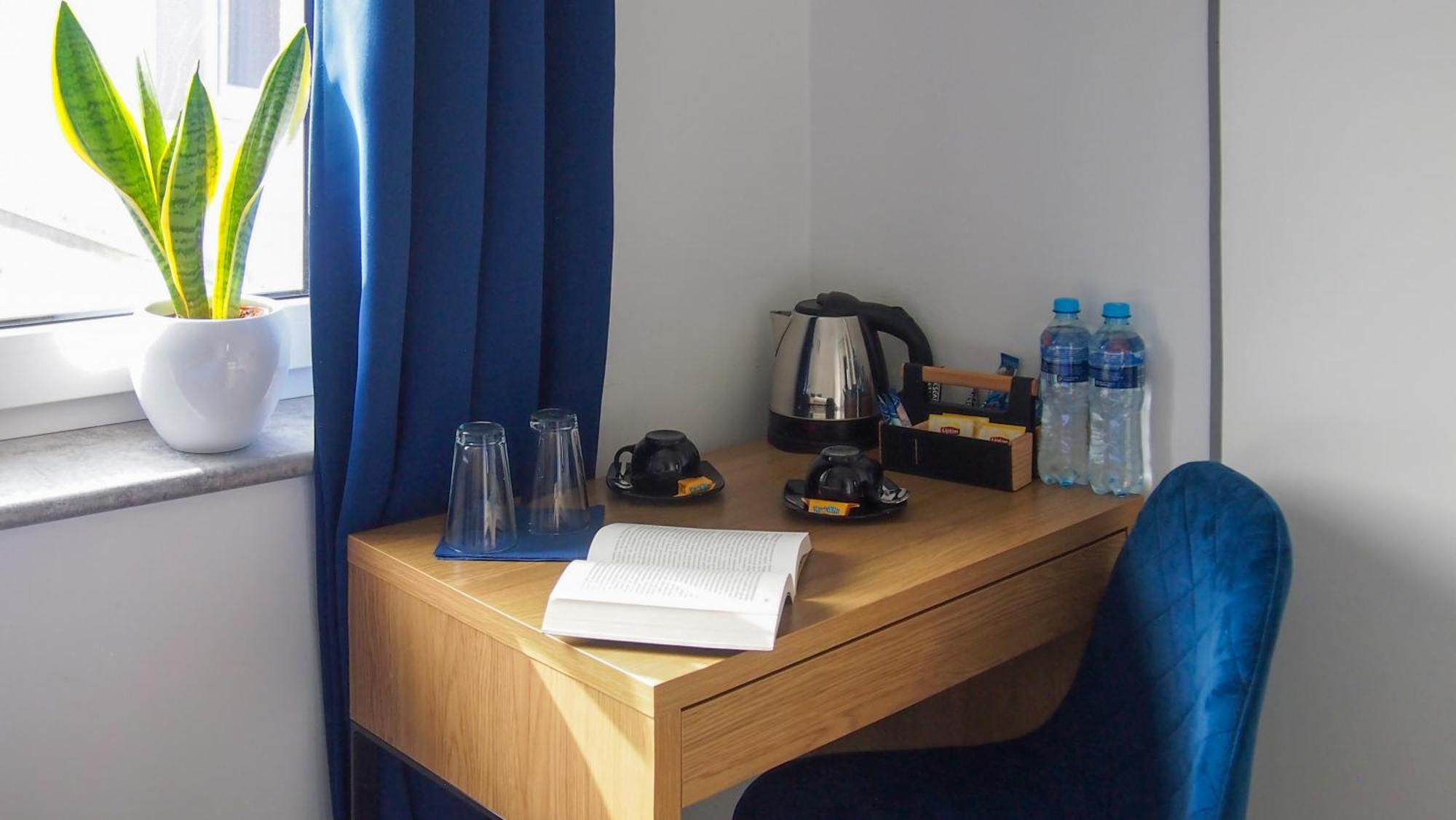 Mile Gdansk Airport & Parking Dlugoterminowy Bed & Breakfast Exterior photo